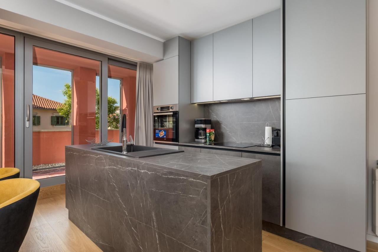 Luxury City Center Apartment -50M To The Sea Opatija Exterior photo